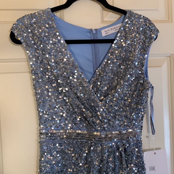 MAC DUGGAL
Cap Sleeve Sequined High Slit Gown - Picture 6 of 14